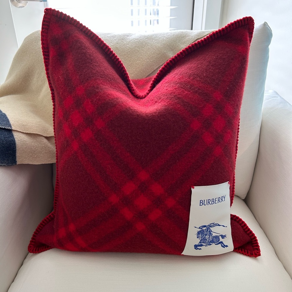 Burberry Wool pillow